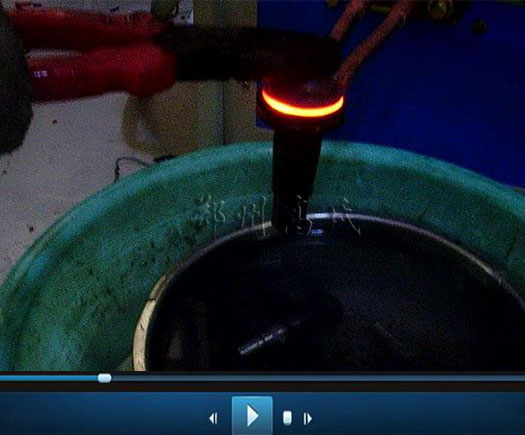 超音頻淬火設(shè)備對(duì)球頭進(jìn)行淬火熱處理